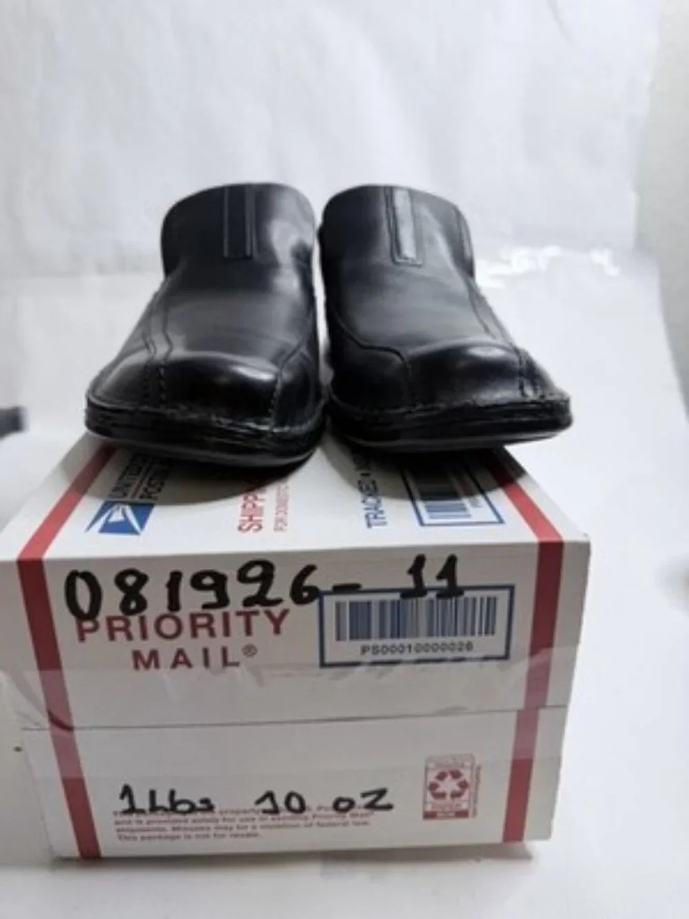 CLARKS Men’s Black LOAFER SHOES MEN'S 10M LEATHER CASUAL SLIP ON